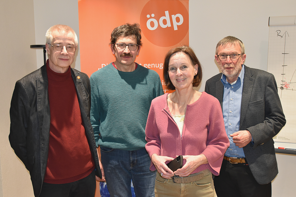 B Suttner und U Schneider